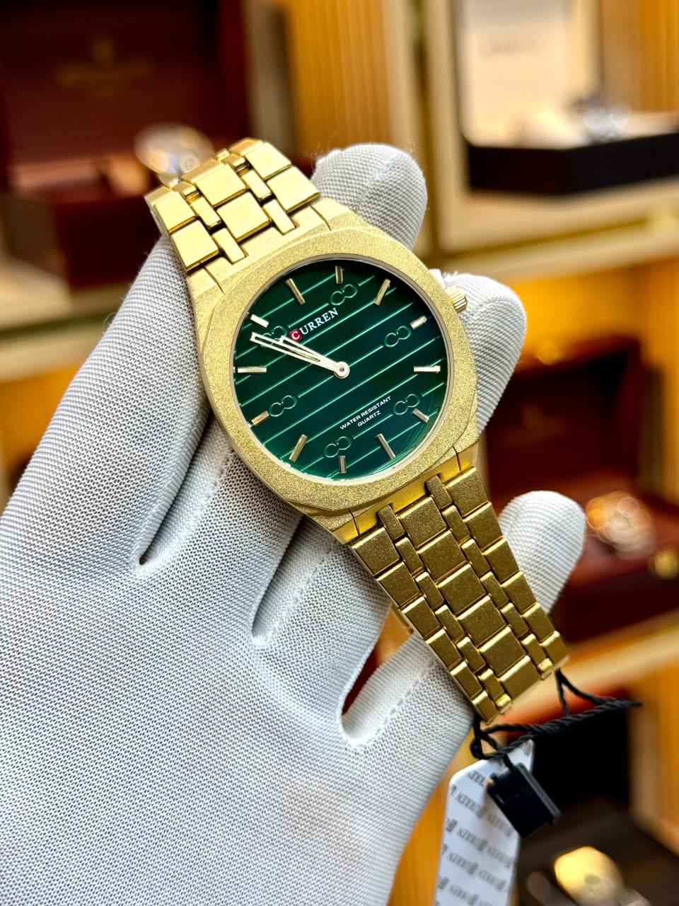 M-8444 Curren GREEN Dial gold Stainless Steel Analog Quartz men's Watch.